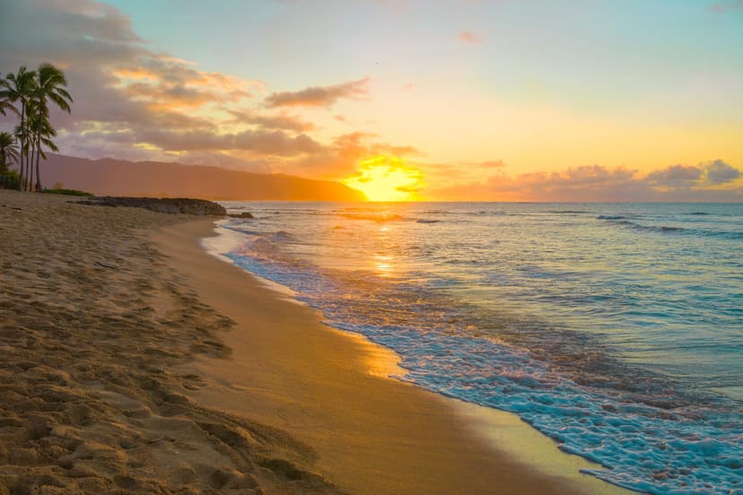 Beautiful Colorful Tropical Hawaiian Sunset Or Sunrise On Beach